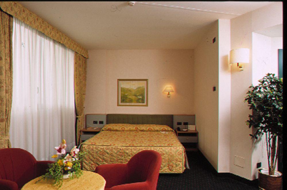Rege Hotel San Donato Milanese Εξωτερικό φωτογραφία