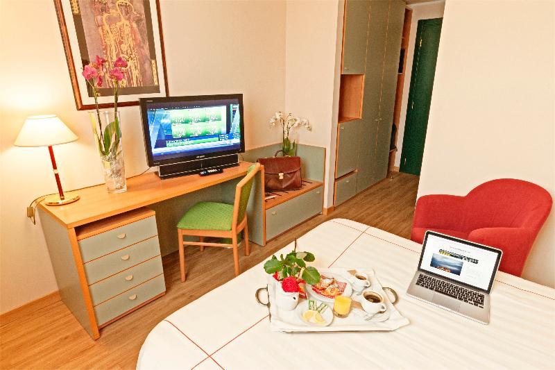 Rege Hotel San Donato Milanese Εξωτερικό φωτογραφία